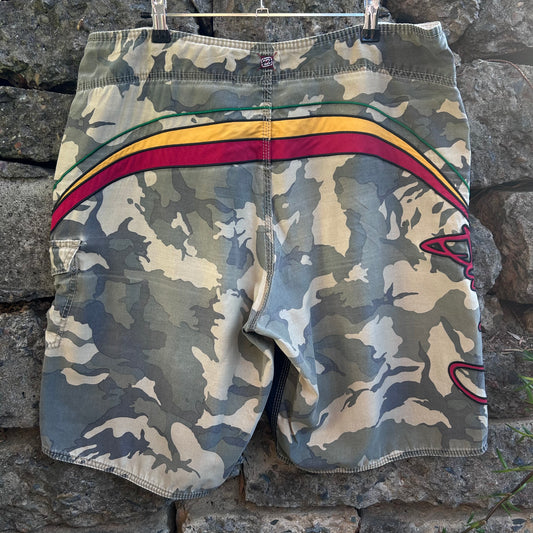 Y2K Billabong Boardshorts - Size 38