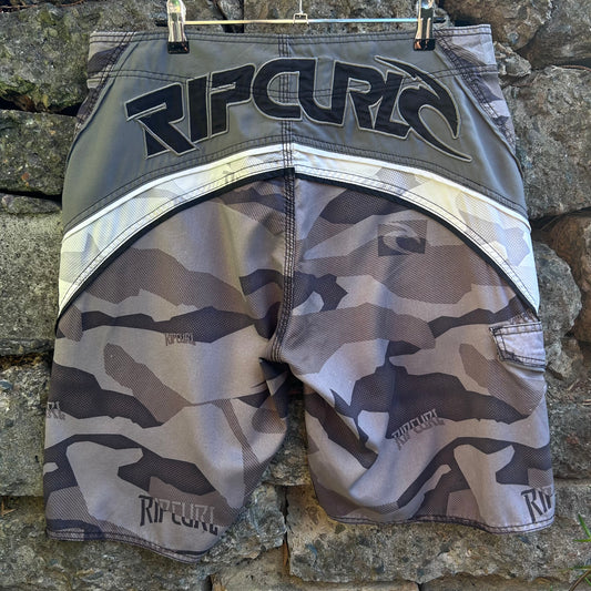 Y2K RipCurl Boardshorts - Size 36