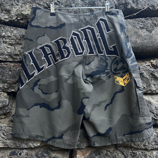 Y2K Billabong Boardshorts - Size 32