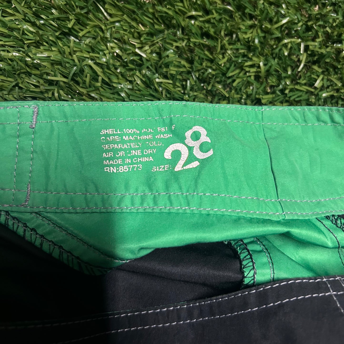 Y2K O’Neill Boardshorts - Size 28