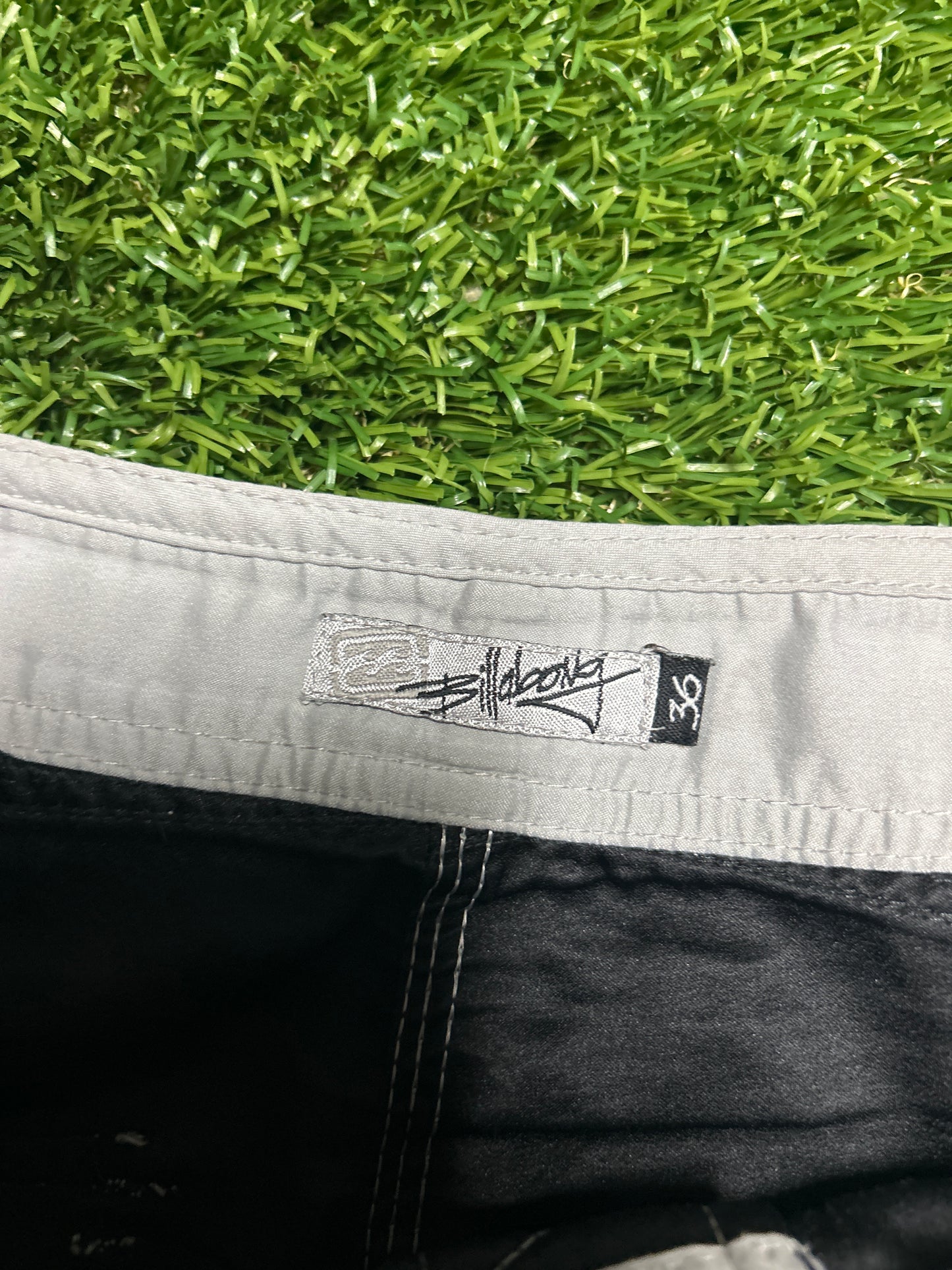Y2K Billabong Boardshorts - Size 36