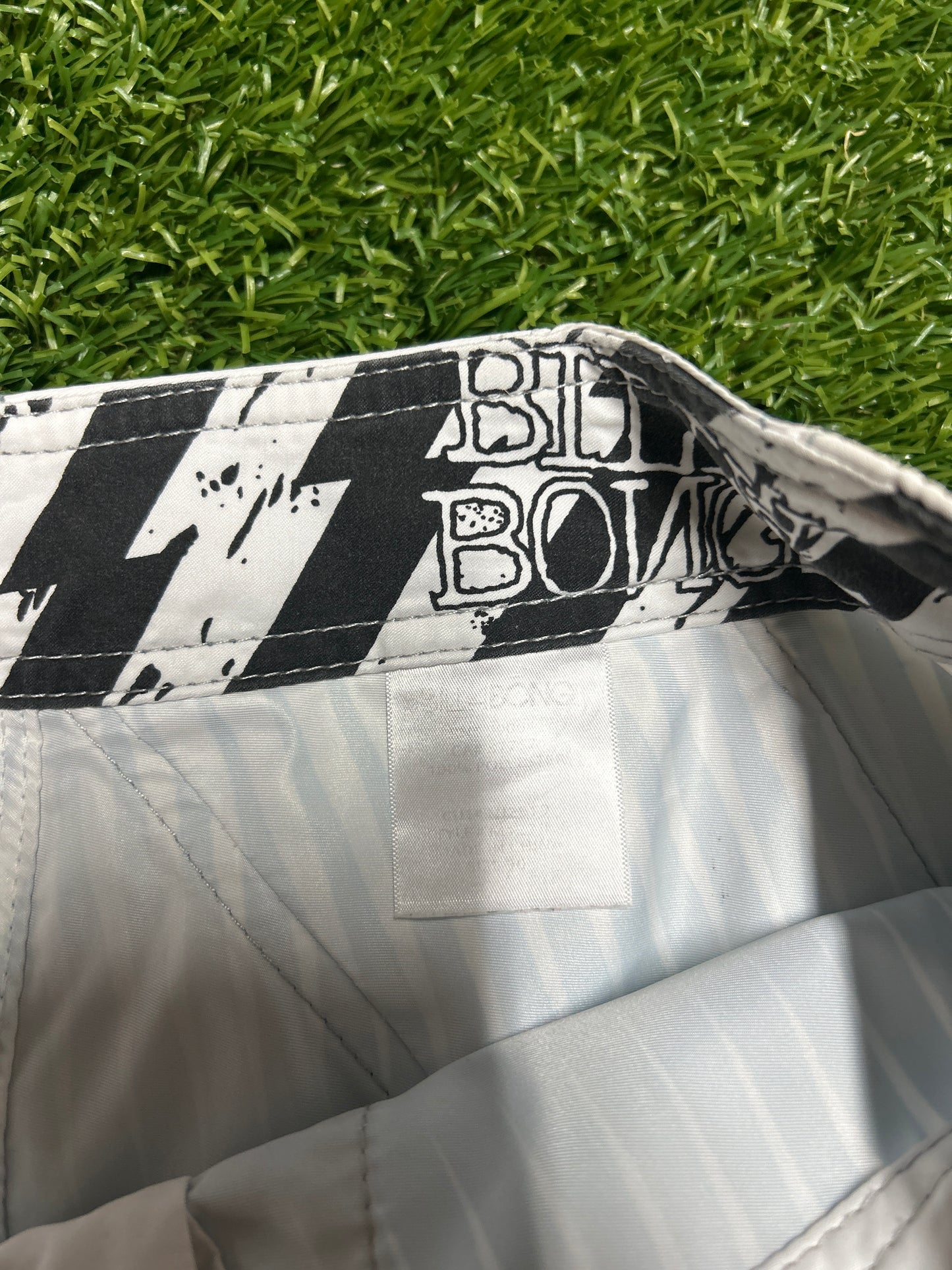 Y2K Andy Irons Style Billabong Boardshorts - Size 30
