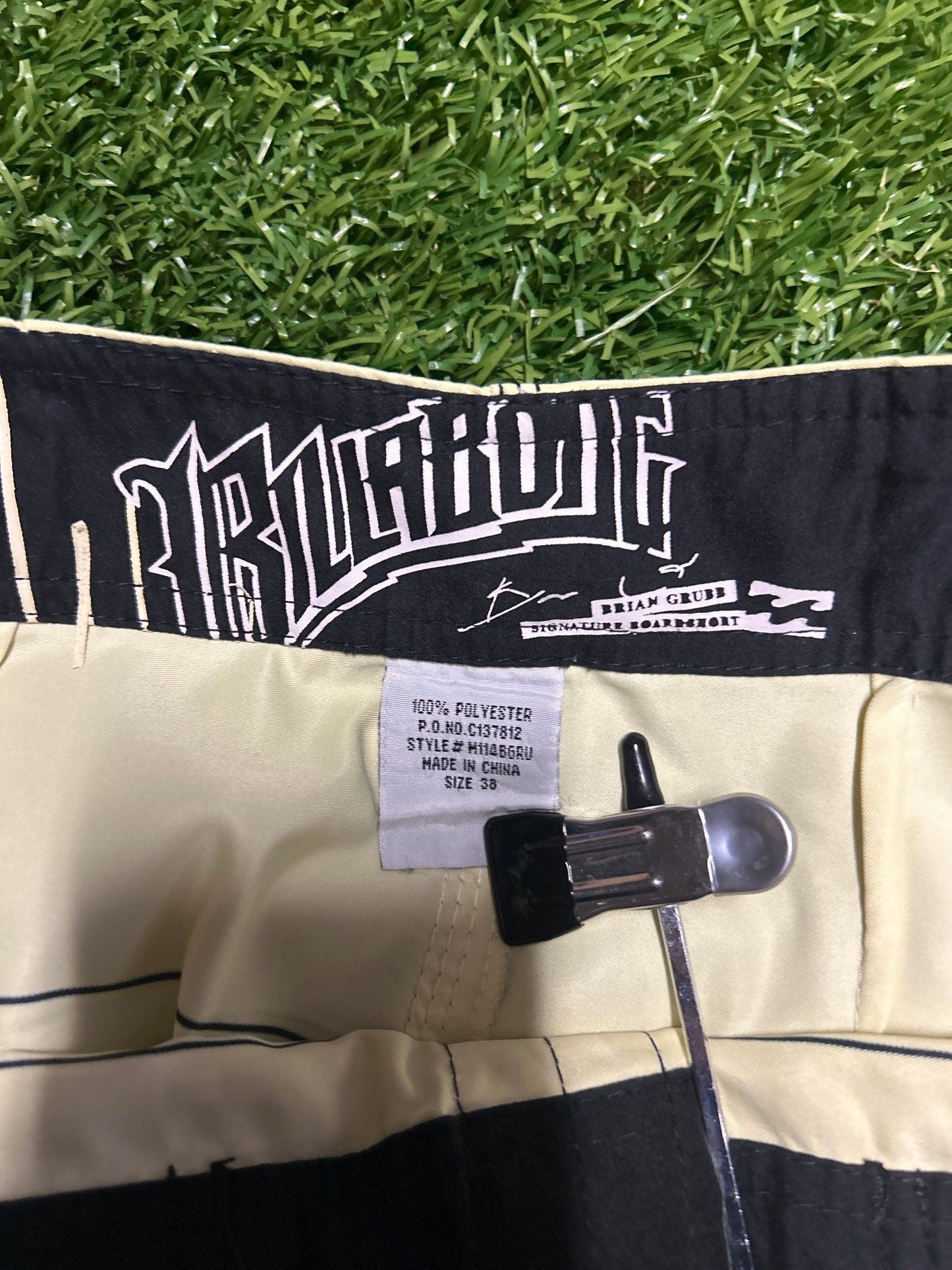 Y2K Brain Grubb Signature Billabong Boardshorts - Size 38