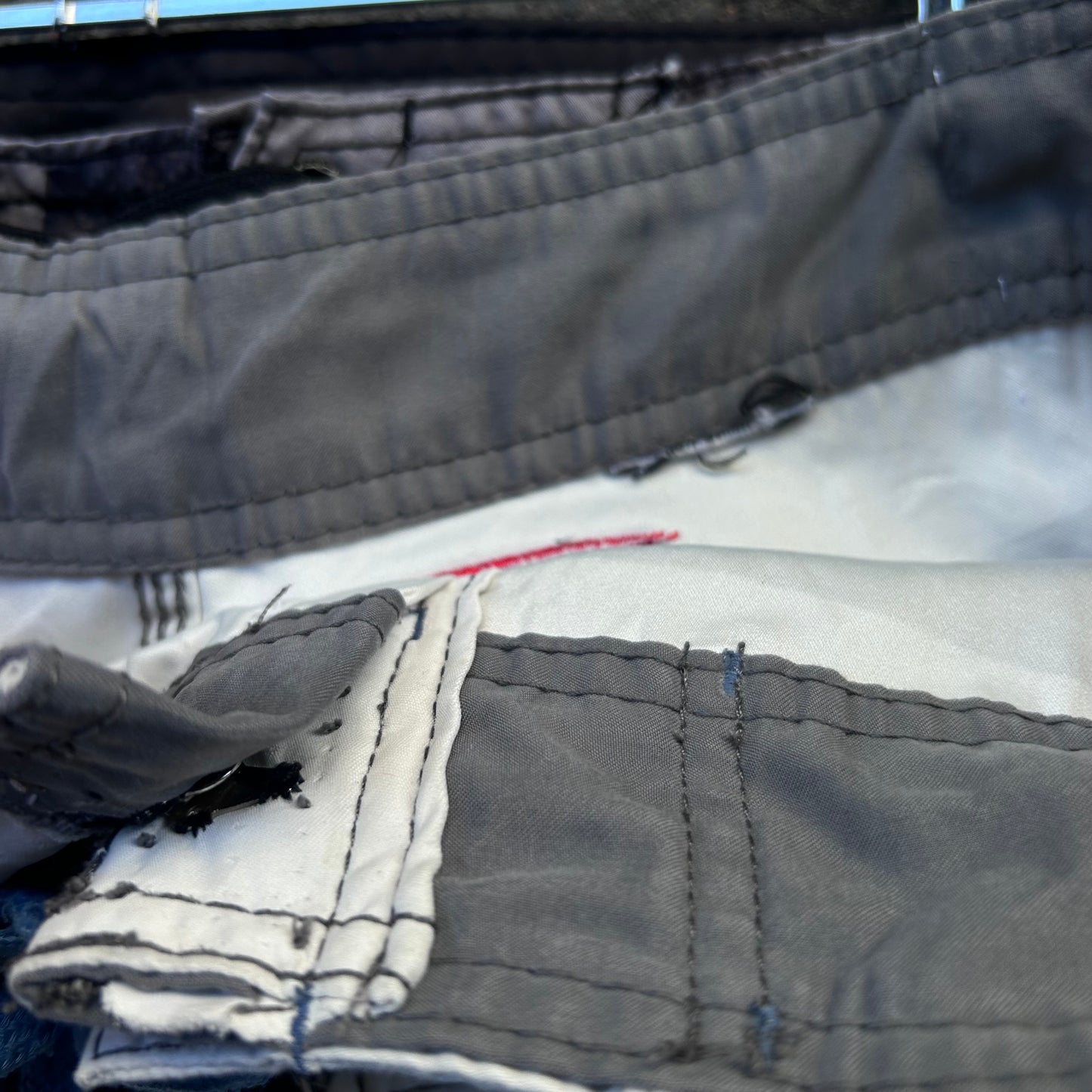 Y2K Billabong Boardshorts - Size 34