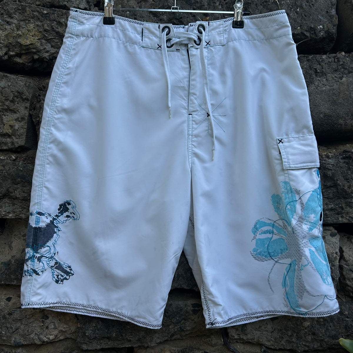 Y2K Oakley Boardshorts - size 34