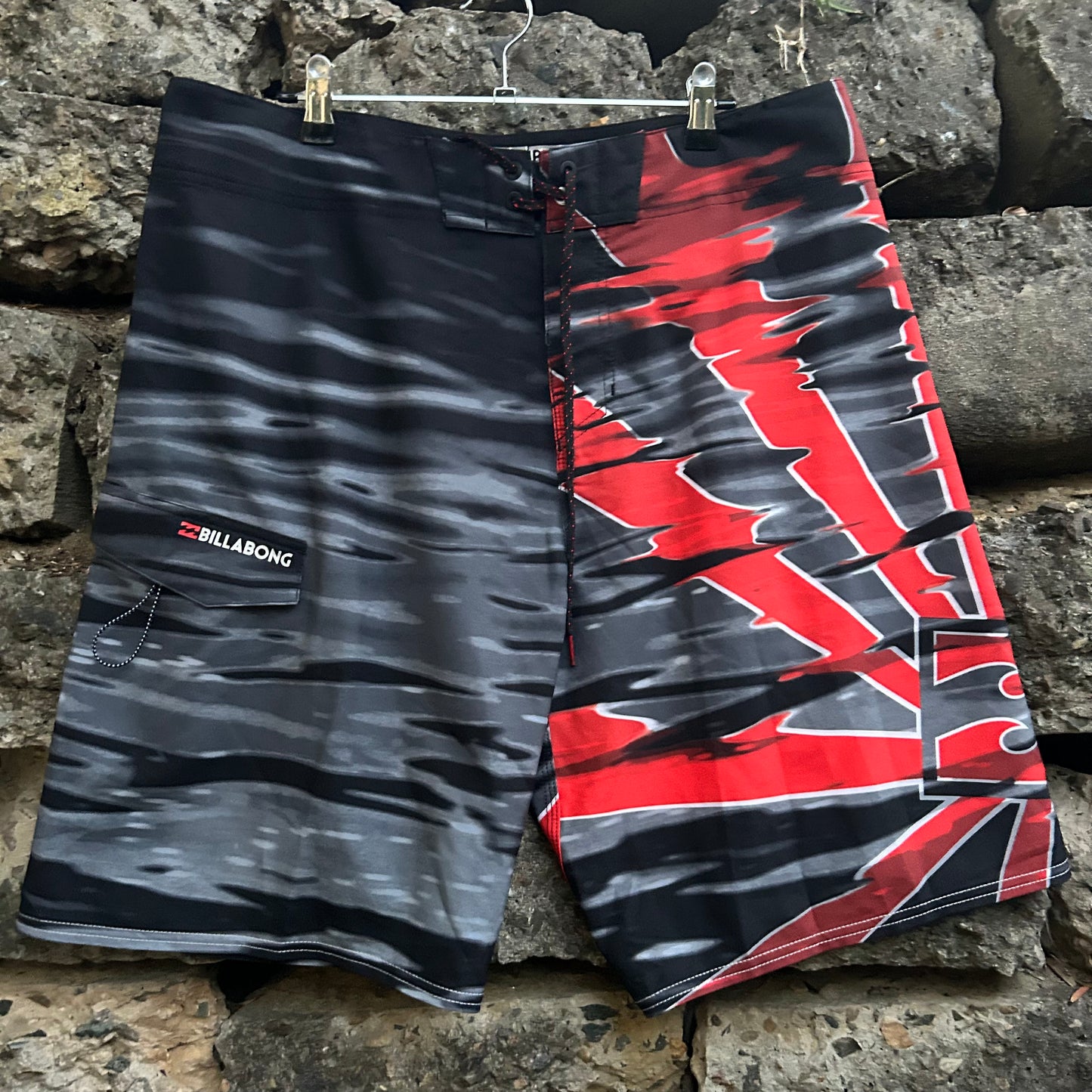 Y2K Billabong Andy Irons Boardshorts - Size 34