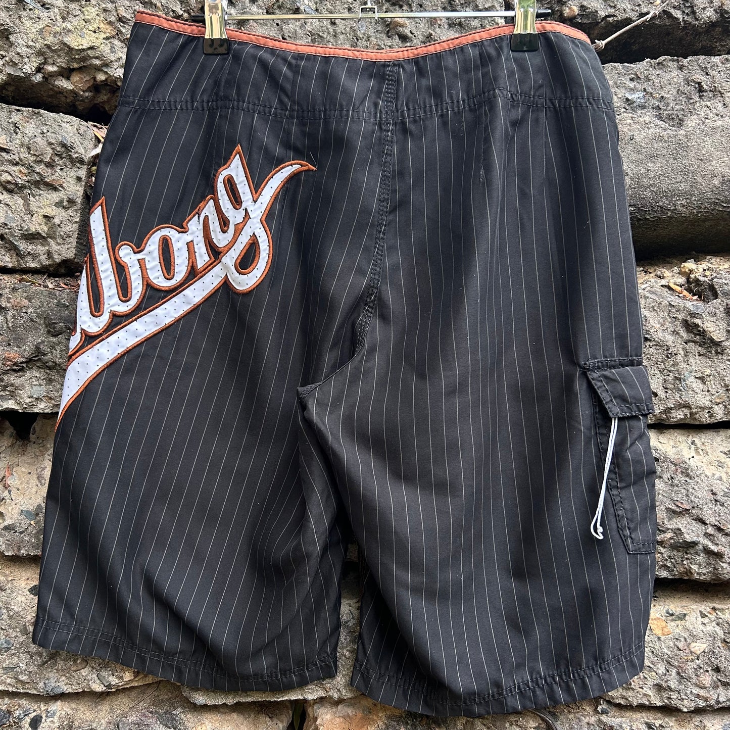 Y2K Billabong Spellout Boardshorts - Size 32