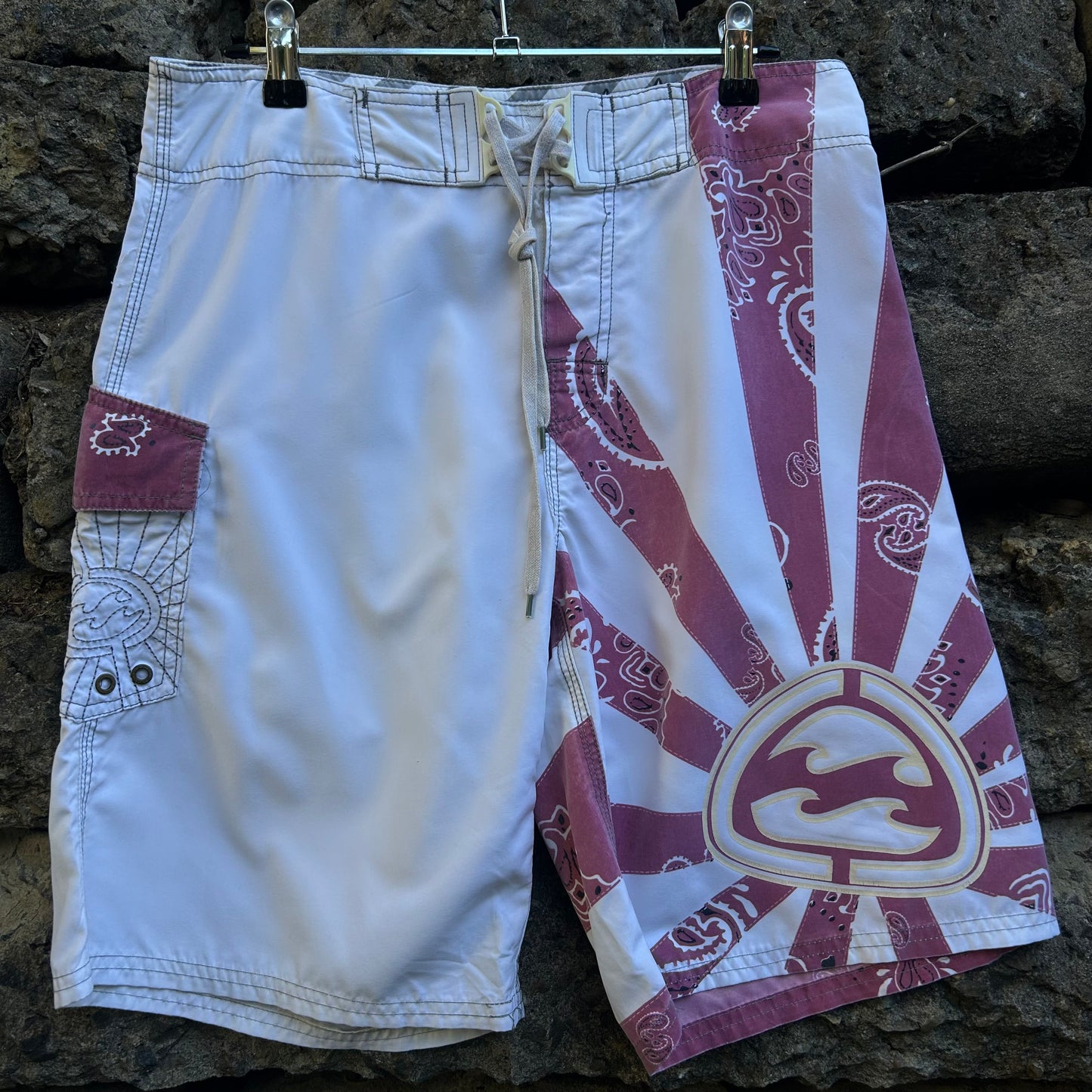 Y2K Andy Irons Signature Rising Sun Billabong Boardshorts - Size 30 (rare)