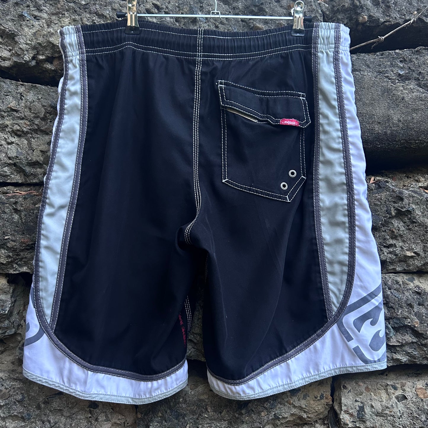 Y2K Billabong Boardshorts - Size 30 (Adjustable)