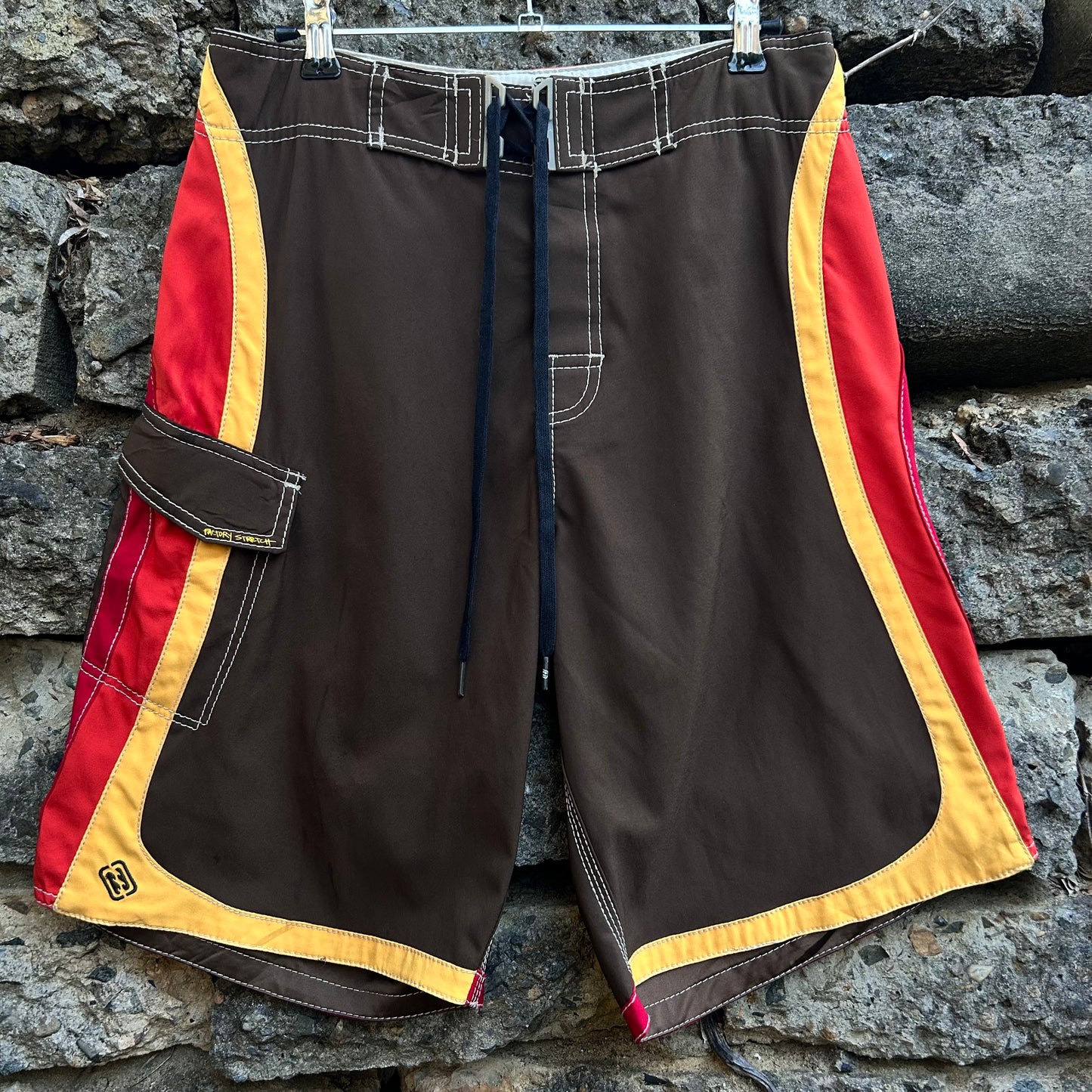 Two tone spellout billabong y2k