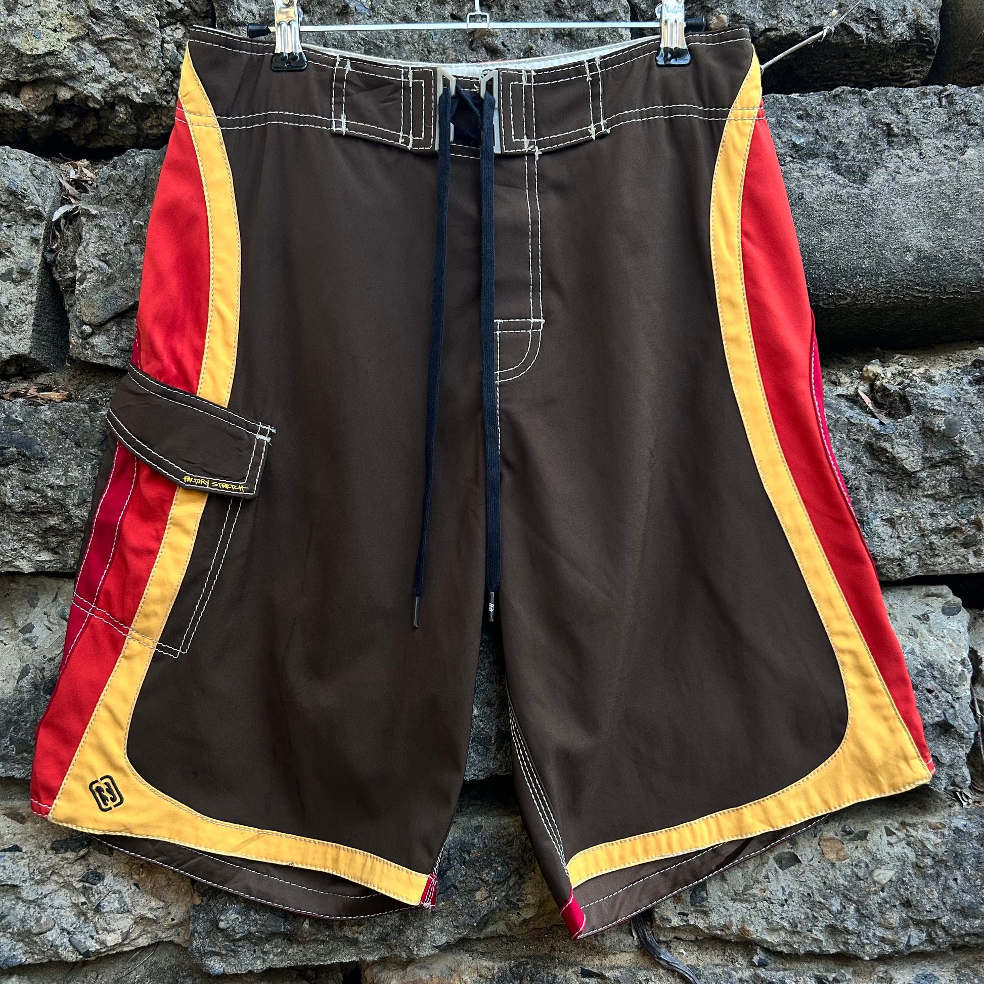 Two tone spellout billabong y2k