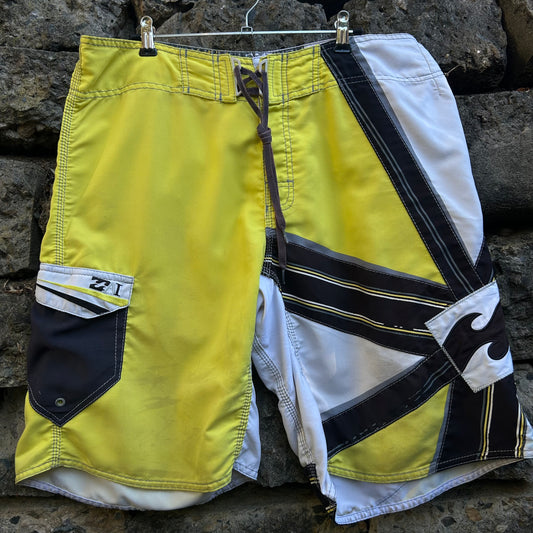 Y2K Andy Irons Signature Shogun Billabong Boardshorts - Size 36