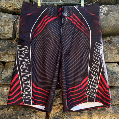 Y2K Billabong Boardshorts - Size 34