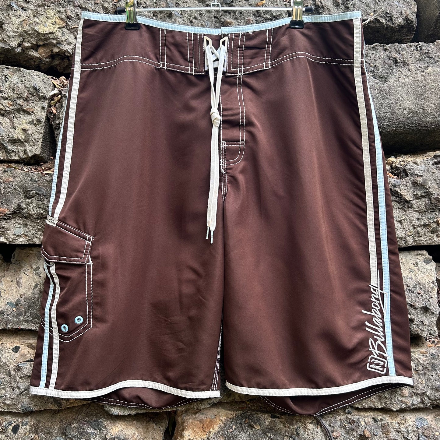 Y2K Billabong Boardshorts - Size 34