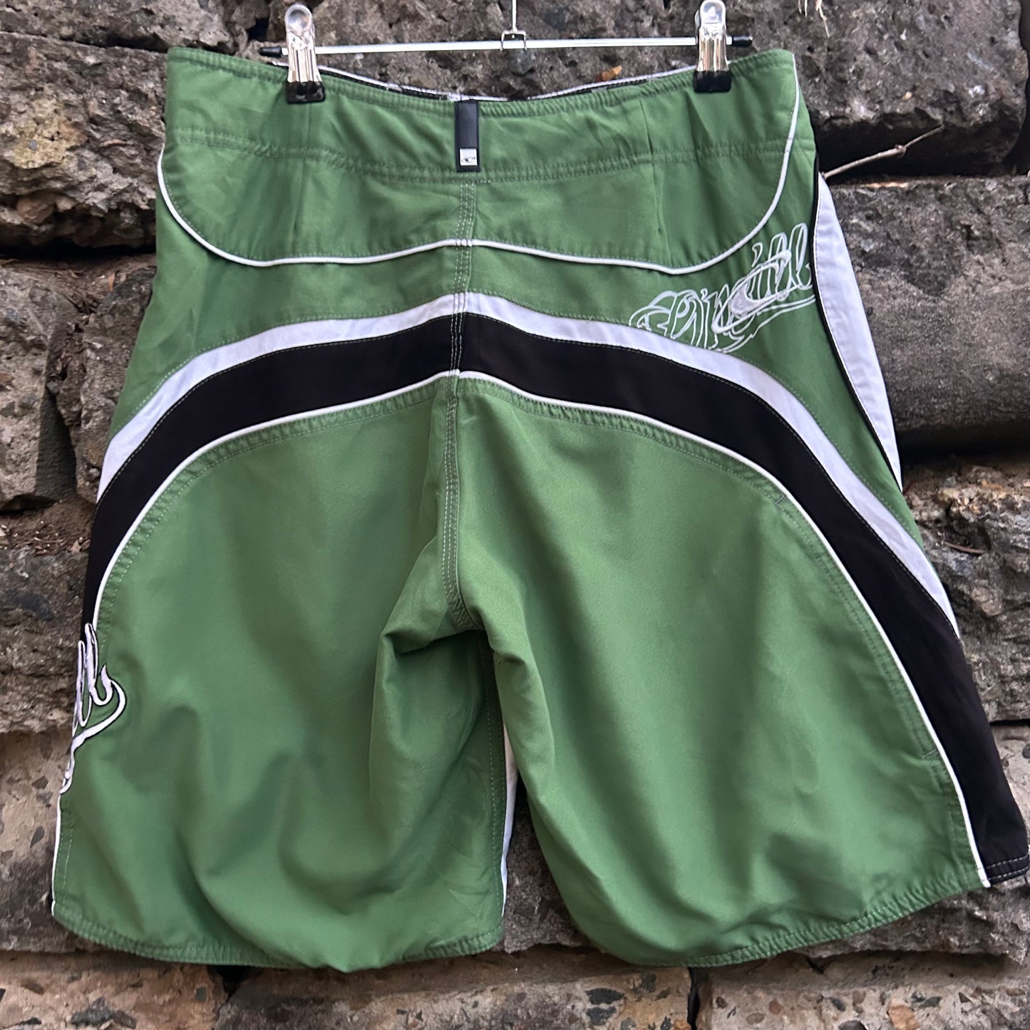 Y2K O’Neill Boardshorts - Size 32