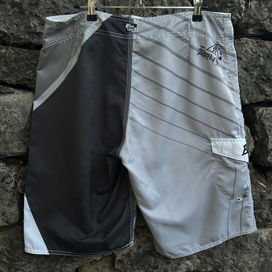 Y2K Andy Irons Signature Billabong Boardshorts - Size 34