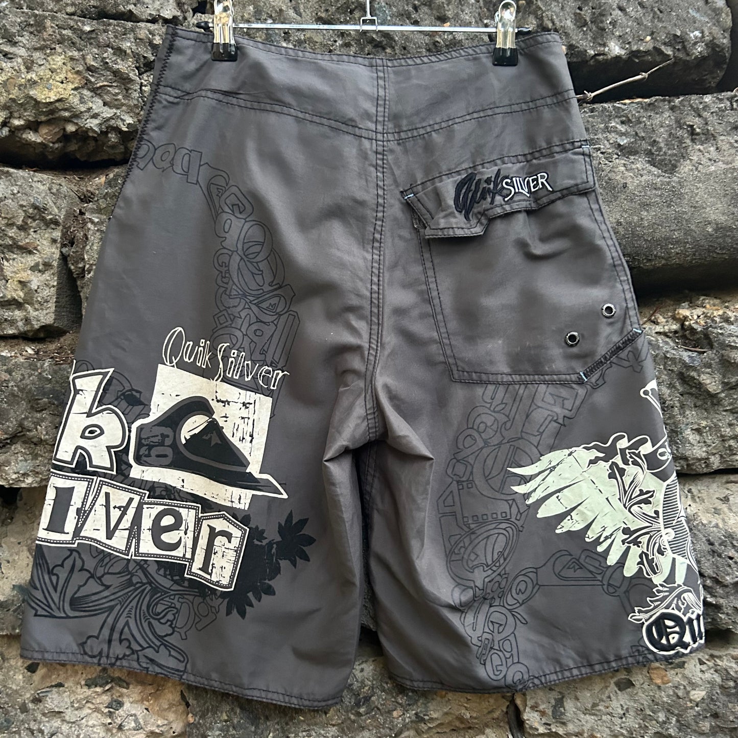 Y2K Quiksilver Boardshorts - Size 30