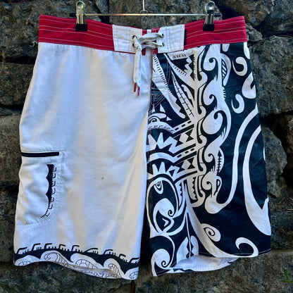 Y2K Quiksilver Boardshorts - Size 34