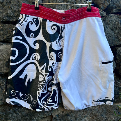 Y2K Quiksilver Boardshorts - Size 34