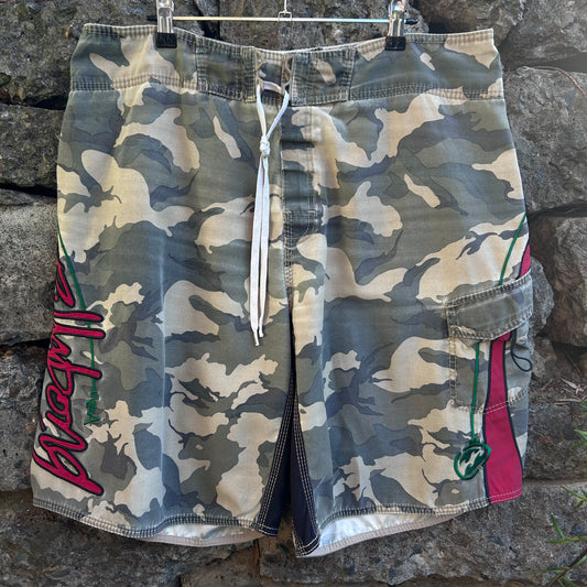 Y2K Billabong Boardshorts - Size 38