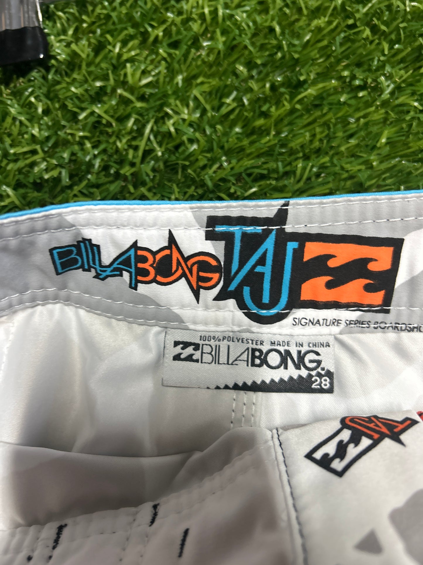 Y2K Taj Burrow Signature Billabong Boardshorts - Size 28
