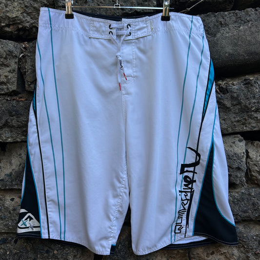 Y2K Quiksilver Boardshorts - Size 36 (very long/baggy)