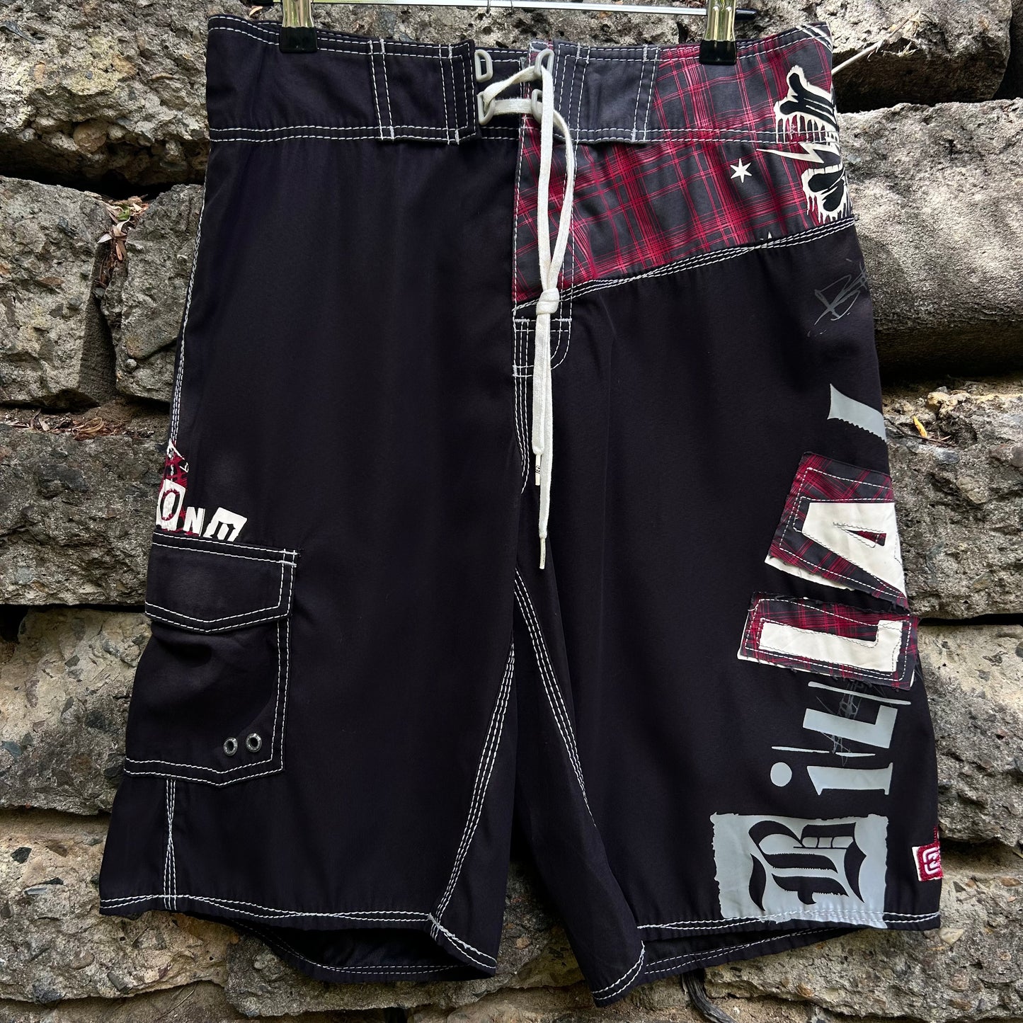 Y2K Billabong Spellout Boardshorts - Size 30