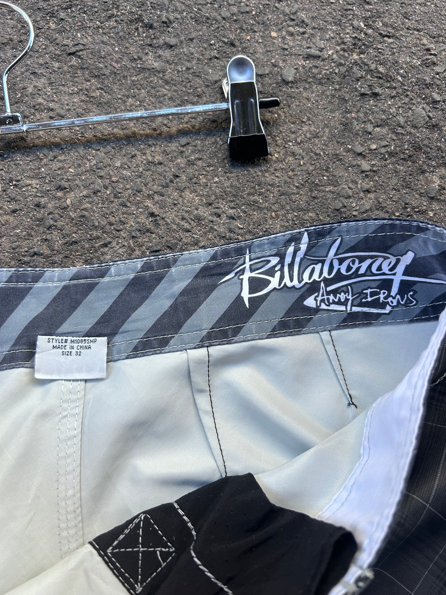 Y2K Andy Irons Signature Billabong Boardshorts - Size 32