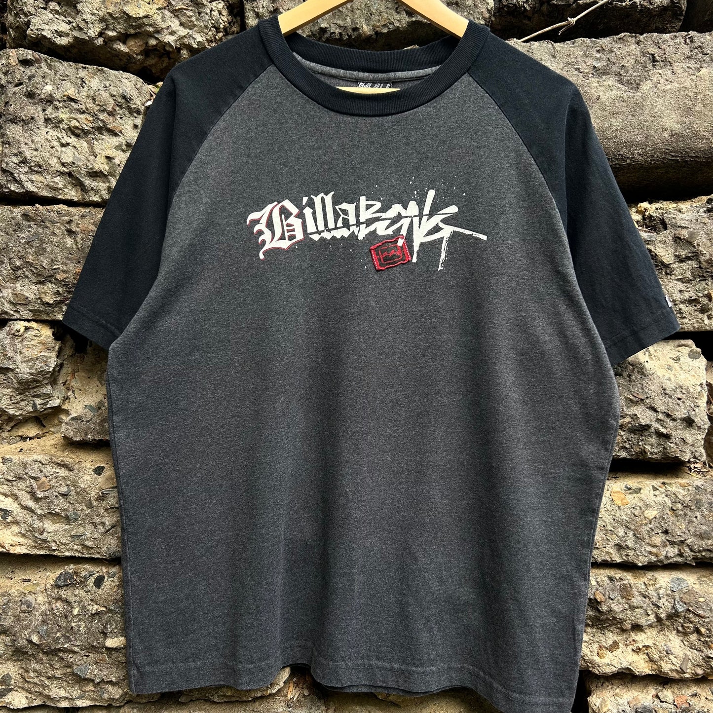 Billabong two tone Y2K spellout 