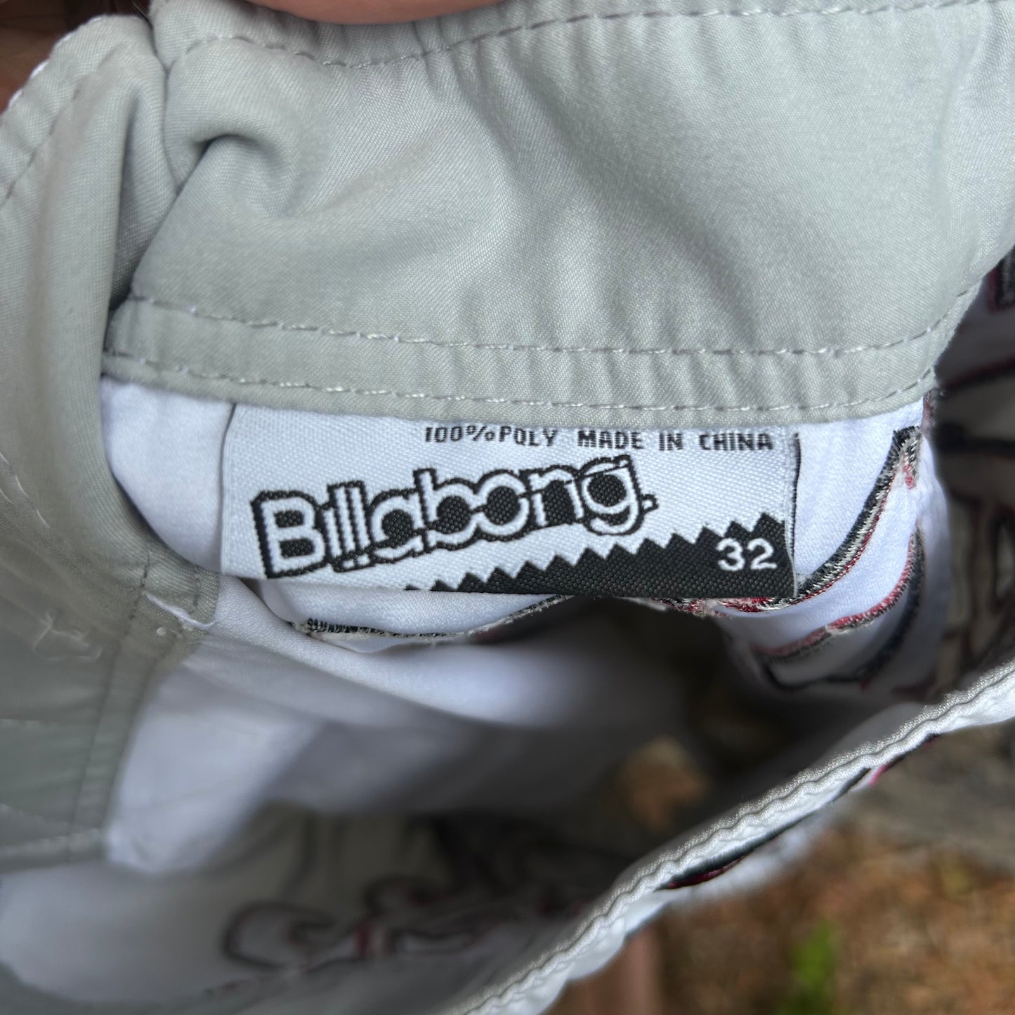 Y2K Billabong Boardshorts - Size 32