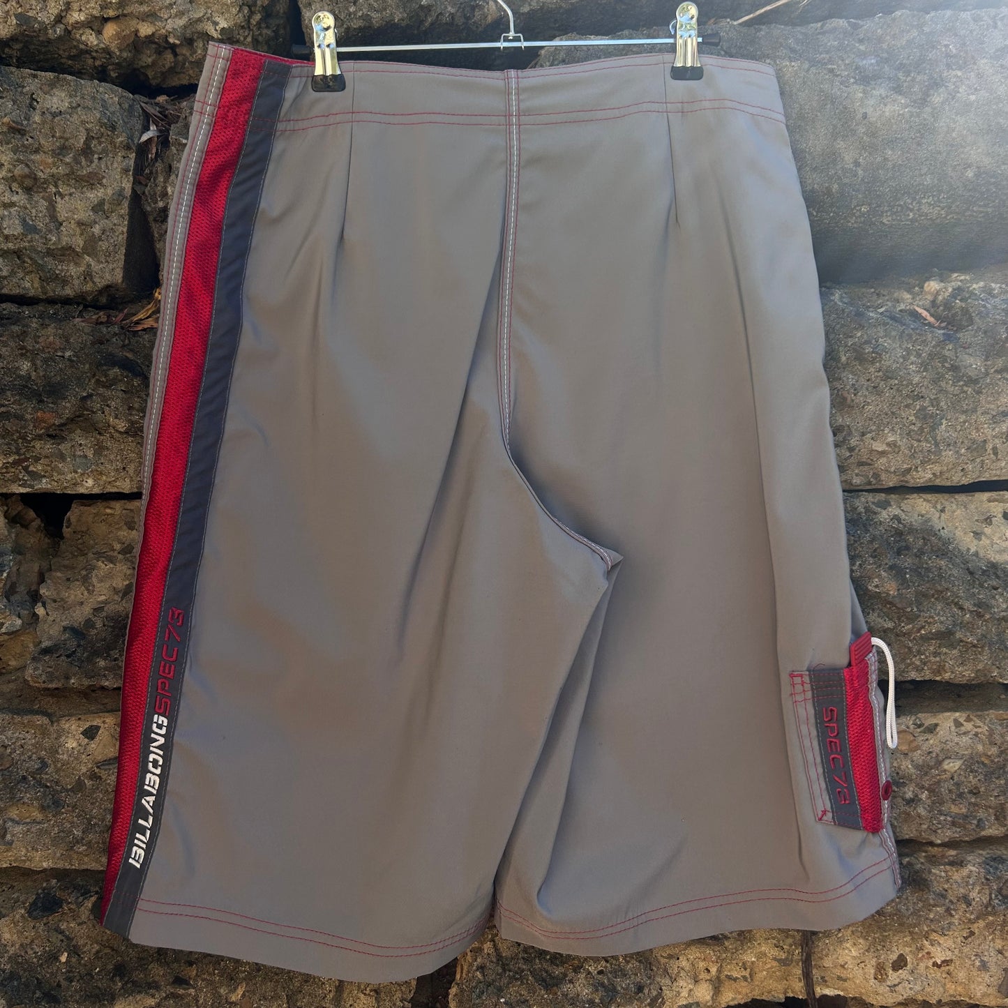 Y2K Billabong Boardshorts - Size 31