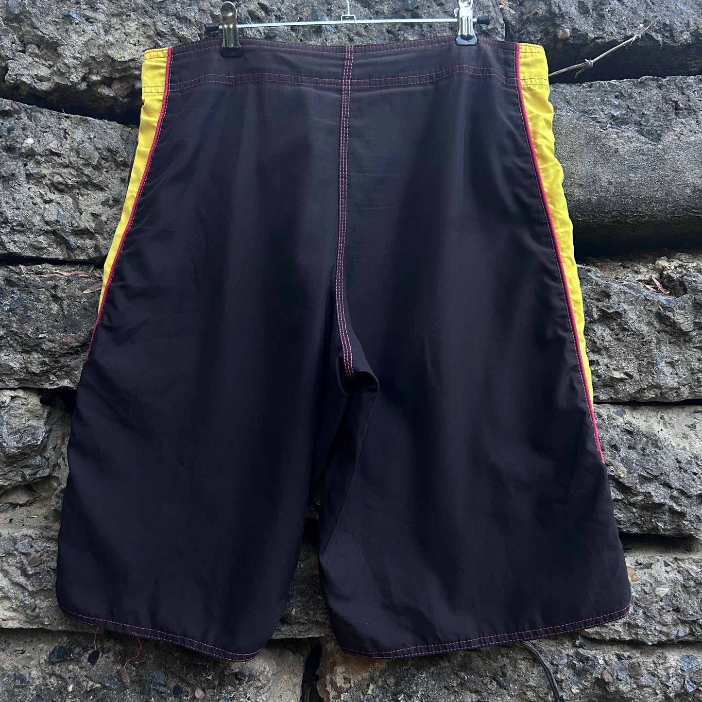 Y2K Billabong Boardshorts - Size 34