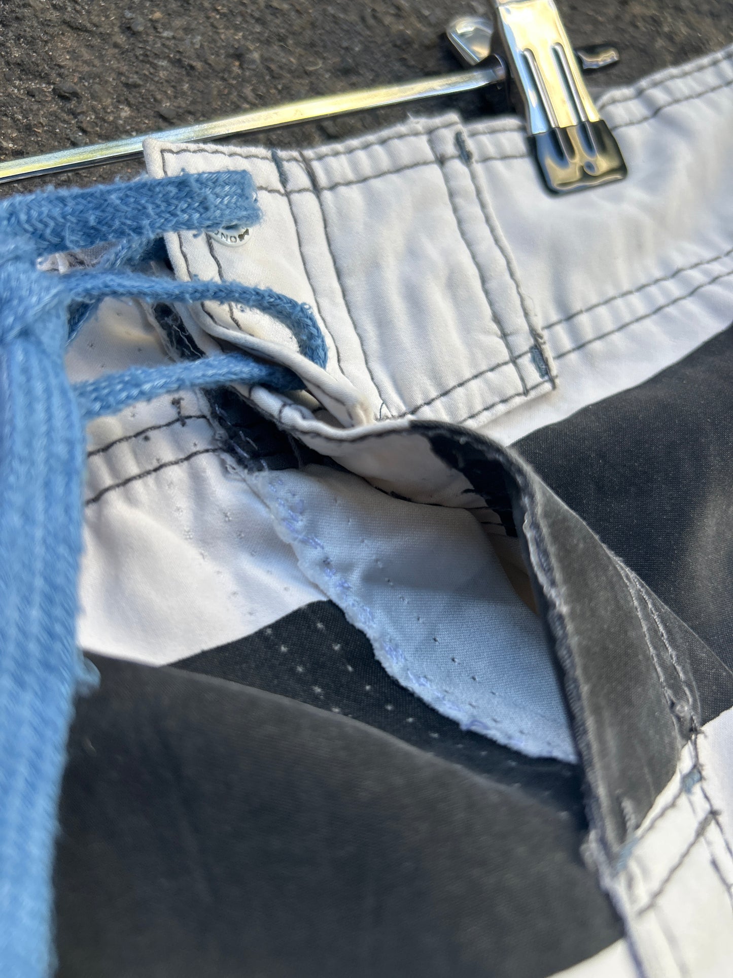 Y2K Billabong Boardshorts - Size 34